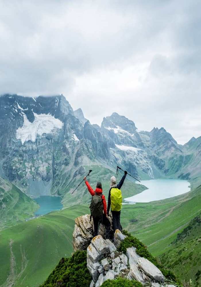 Kashmir-Trekking-By-Hitch-A-Hike-Tour-and-Travels