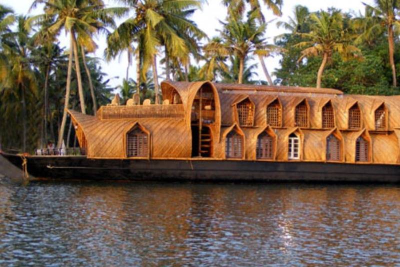 kerala-houseboat-package 